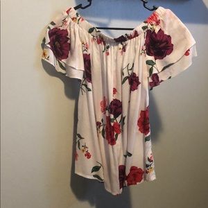 Off-shoulder white floral tee